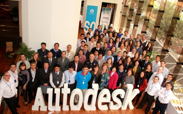 Equipo y socios del negocio Sonda-Autodesk CBP